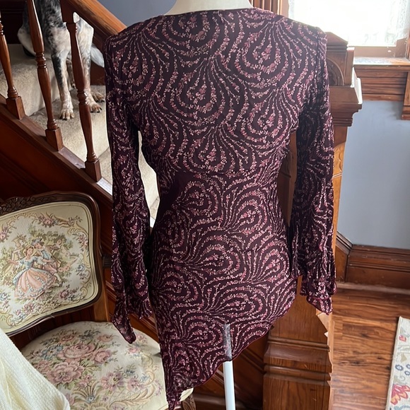 Boho Floral asymmetrical top Sz XS - Picture 4 of 7